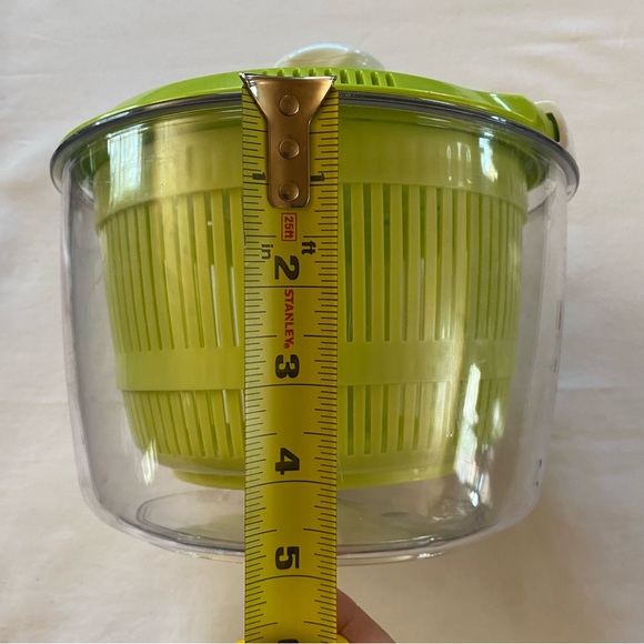 Salad Spinner - Picture 9 of 12